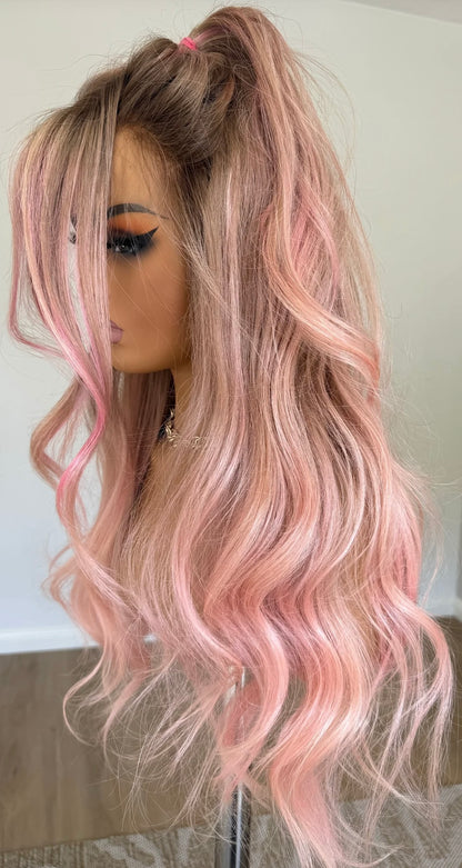 Pink Champagne 🌸🥂